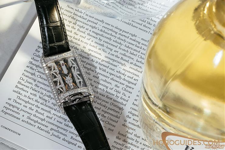 CORUM - 大人系的時間品味 CORUM Golden Bridge Stream Bridge Automatic