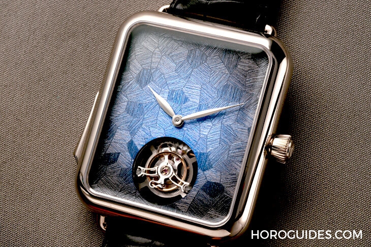 H. MOSER & CIE - H. MOSER第一只自製三問,量身打造的方形三問機芯誠意十足
