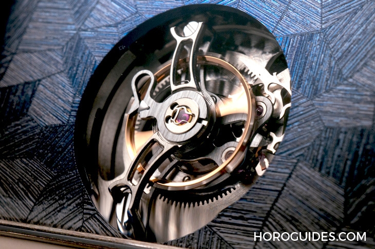 H. MOSER & CIE - H. MOSER第一只自製三問,量身打造的方形三問機芯誠意十足