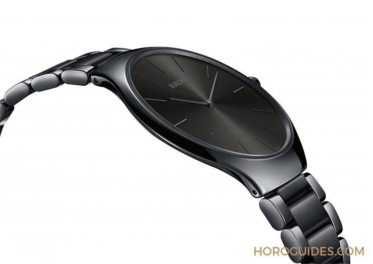 RADO - TRUE - R27269302 - 【PRE-BASEL】非黑即白太保守  RADO大膽玩色秀真我