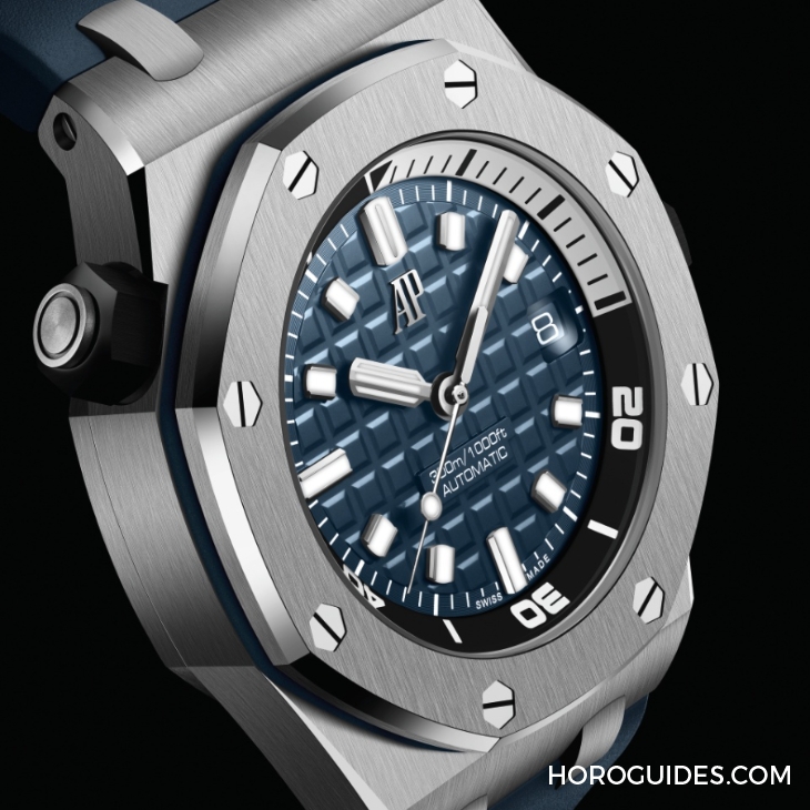 AUDEMARS PIGUET - 時尚新色、快拆錶帶！AP全新皇家橡樹離岸型ROO Diver