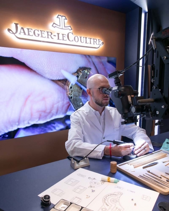 JAEGER-LECOULTRE - REVERSO - Q39424E3 - 積家Hybris《The Pursuit of the Impossible》製錶展登台：一次看見高級製錶的極限