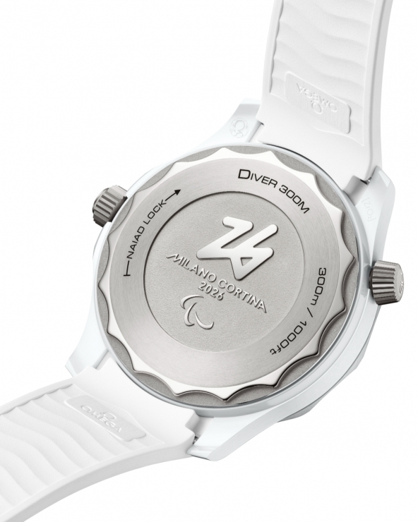 OMEGA - SEAMASTER - 522.92.44.20.04.001 - 純白極致的冰雪美學！歐米茄推出海馬潛水300米「Milano Cortina 2026」帕運特別版