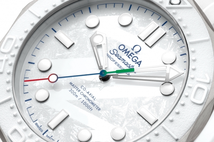 OMEGA - SEAMASTER - 522.92.44.20.04.001 - 純白極致的冰雪美學!歐米茄推出海馬潛水300米「Milano Cortina 2026」帕運特別版