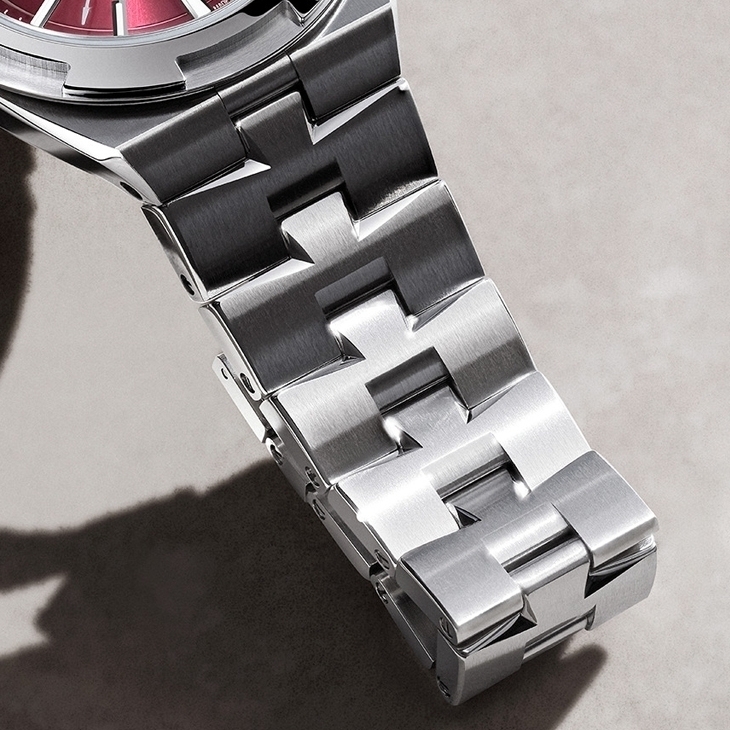 VACHERON CONSTANTIN - OVERSEAS - 4600V/200A-H127 -     江詩丹頓 Overseas 推出34.5毫米新作，小錶徑趨勢再添代表作