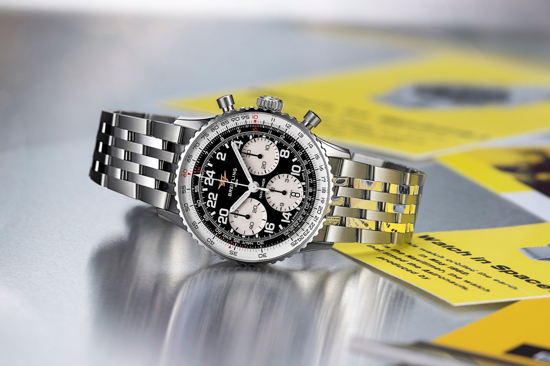 BREITLING - NAVITIMER - 百年靈 Navitimer 手動計時腕錶正式納入常規系列,重現1960年代經典設計
