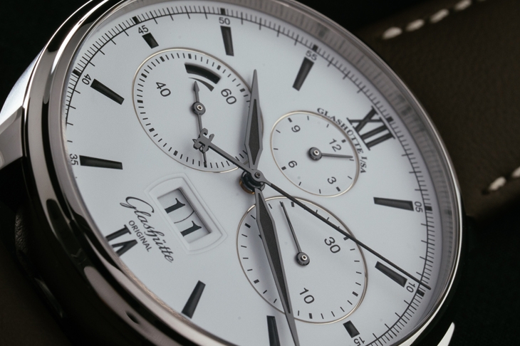 GLASHÜTTE ORIGINAL - SENATOR - 1-37-01-05-02-07 - 什麼時候看都經典 黑白配色的GO議員大日曆計時腕錶