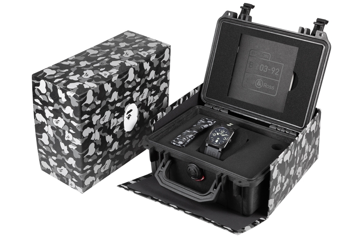 BELL & ROSS - INSTRUMENTS - BR0392-BAPE-GN-CE - 史上最迷彩的雙品牌聯名!BELL & ROSS與BAPE首度跨界合作