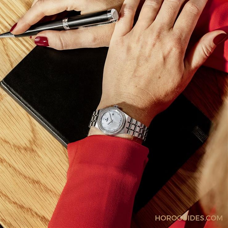 TUDOR - BLACK BAY - M79470-0003 - 2022 W&W速報|TUDOR・雙時區系列新成員Black Bay Pro登場・Black Bay系列大玩雙色遊戲