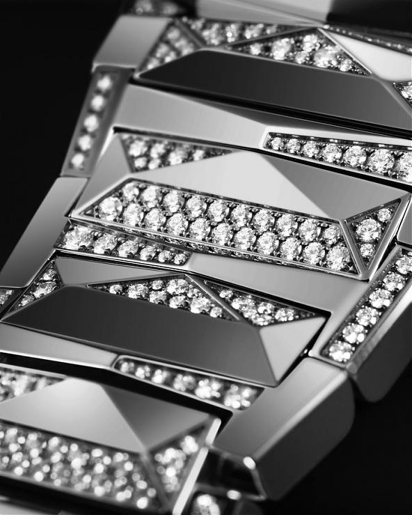 HUBLOT - CLASSIC FUSION - 550.NS.2200.NS.ORL22 - 聚焦立體鍊帶 打造多重鏡面光 HUBLOT經典融合系列Orlinski鍊帶錶