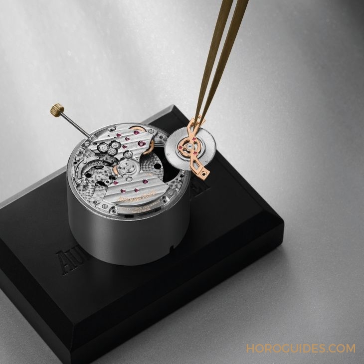 AUDEMARS PIGUET - 愛彼新一代7121超薄自動機芯 Royal Oak 50週年承先啟後的關鍵密鑰