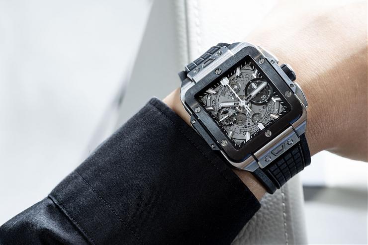 HUBLOT - SQUARE BANG - 821.OM.0180.RX - HUBLOT大爆炸宇宙魔方 Square Bang Unico開啟方形高級運動錶新次元