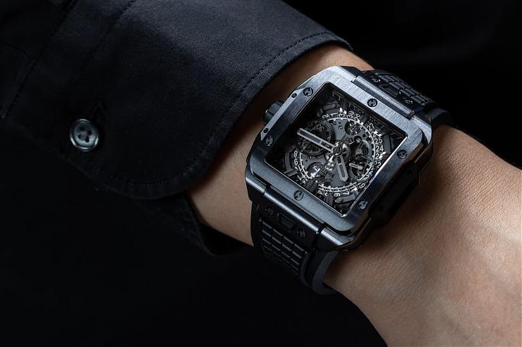 HUBLOT - SQUARE BANG - 821.OM.0180.RX - HUBLOT大爆炸宇宙魔方 Square Bang Unico開啟方形高級運動錶新次元