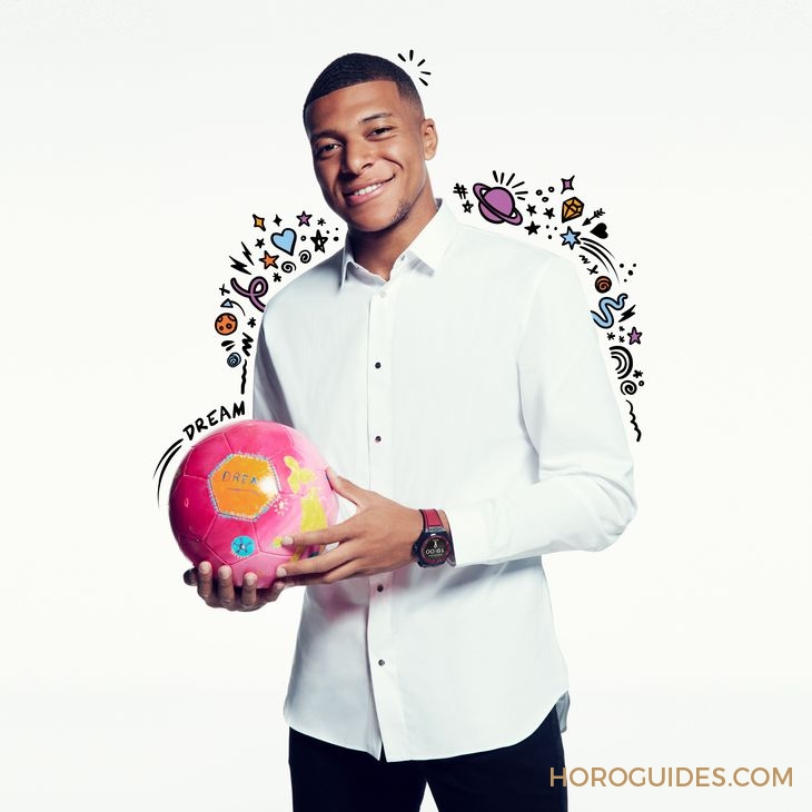 HUBLOT - BIG BANG - 450.CI.1100.RX.FWC22 - 全台足球迷FIFA世足唯一朝聖據點 宇舶全明星世足快閃店前進高雄漢神 !