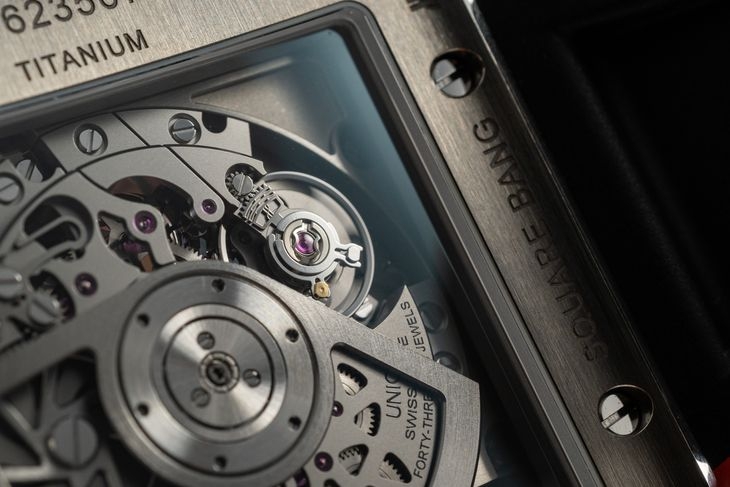 HUBLOT - SQUARE BANG - 821.NX.0170.RX - HUBLOT宇舶Square Bang Unico計時碼錶│從設計到機芯 每個細節都是技術力