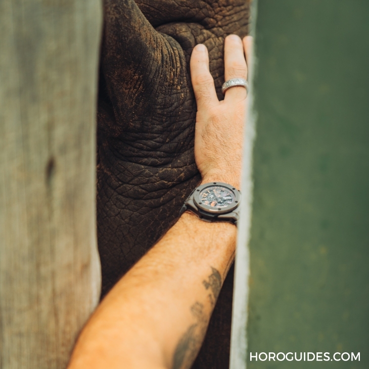 HUBLOT - BIG BANG - 421.FX.8099.NR.SOA23 - 舉手秀愛心 加入保護犀牛行動 Big Bang Unico SORAI犀牛灰限量錶