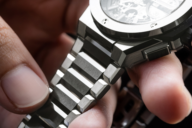 HUBLOT - BIG BANG - 451.OX.1180.OX - HUBLOT鍊帶腕錶 一推出就成為業界基準的5個關鍵