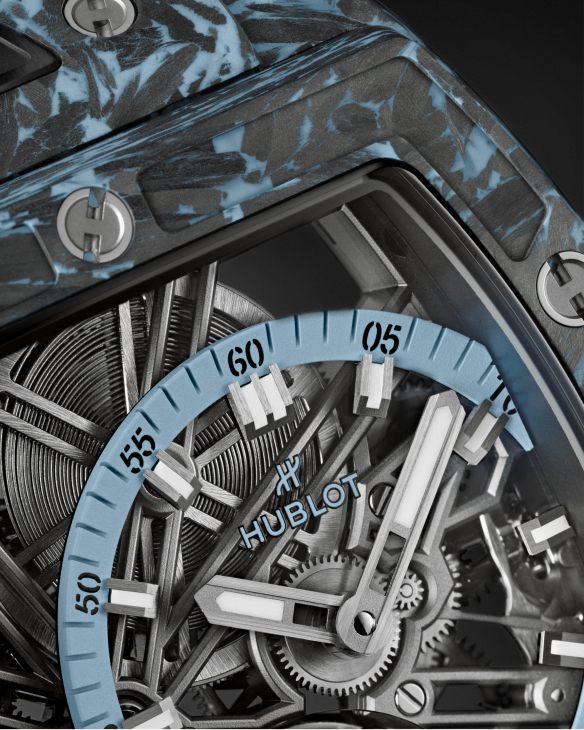 HUBLOT - SPIRIT OF BIG BANG - 645.JM.0120.RT - 混搭調和奢華風味 HUBLOT Spirit of Big Bang陀飛輪腕錶 紫色藍寶石與天藍碳纖維