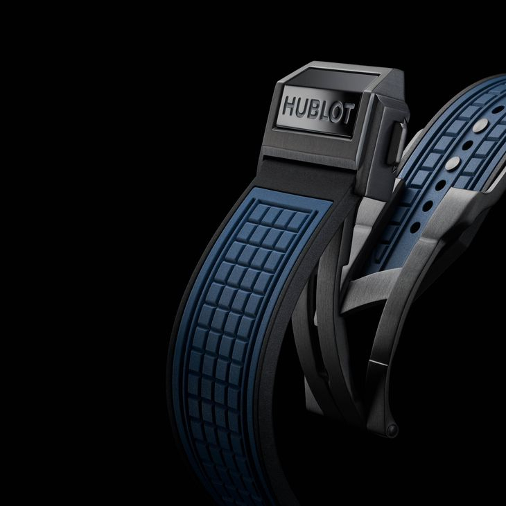 HUBLOT - SQUARE BANG - 821.EX.5170.RX - 潮穿搭也能展現實用機能|Hublot Square Bang Unico藍面計時碼錶