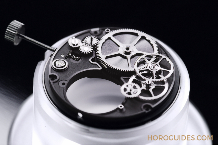 CHANEL - J12 - （J12 Caliber 5 鑽石陀飛輪腕錶） - 跨語境的複雜工藝｜香奈兒自製機芯系列：Caliber 5 & Caliber 5.1