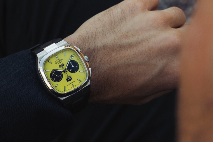 GLASHÜTTE ORIGINAL - Vintage - 1-37-02-20-02-70 - 德國製錶玩色新作! 格拉蘇蒂原創推出七零年代大日曆計時腕錶限量版