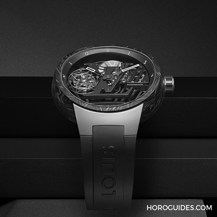 LOUIS VUITTON - TAMBOUR - （TAMBOUR CURVE FLYING TOURBILLON） - 未來式美學｜路易威登Tambour Curve Flying Tourbillon日內瓦印記腕錶