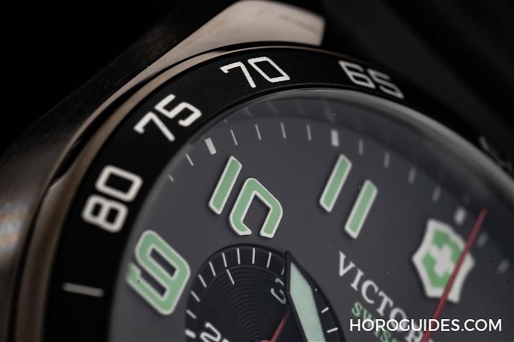 VICTORINOX - FieldForce Chrono - 241855 - Victorinox FieldForce Sport Chrono,陪伴你精彩每一天的風格亮點