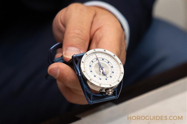 H. MOSER & CIE - VENTURER - 2327-0410 - 超越想像的時間運行之道｜「偏・芯」瑞士獨立製錶盛宴