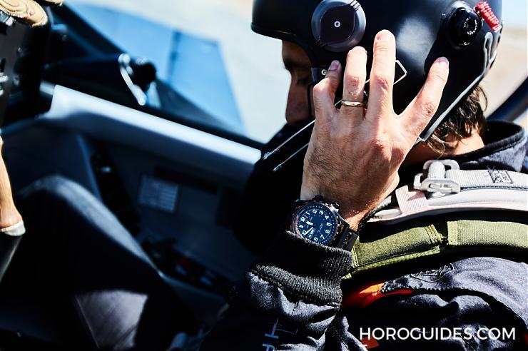 HAMILTON - KHAKI - H77785733 - 橫越納米比亞沙丘的飛行之夢｜HAMILTON漢米爾頓呈獻《DREAMS OF FLIGHT》