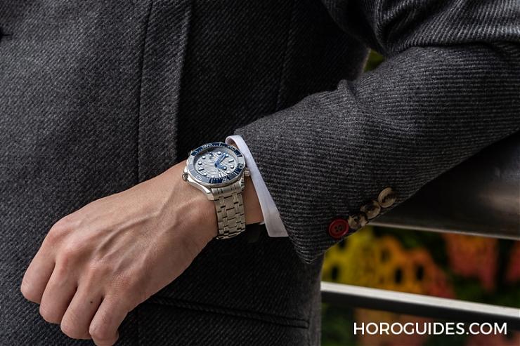 OMEGA - SEAMASTER - 210.30.42.20.06.001 - OMEGA海馬潛水300米到底哪裡好,他們都戴了?