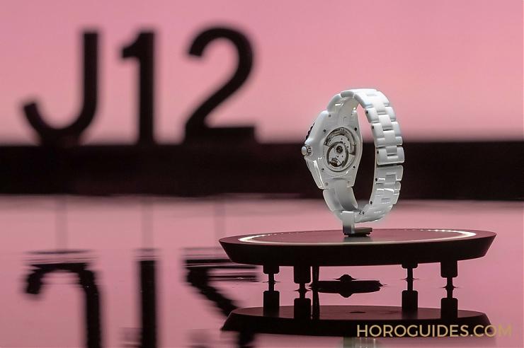 CHANEL - J12 - H5700 - 明瞭這三件事，才算是真懂了#TheNewJ12