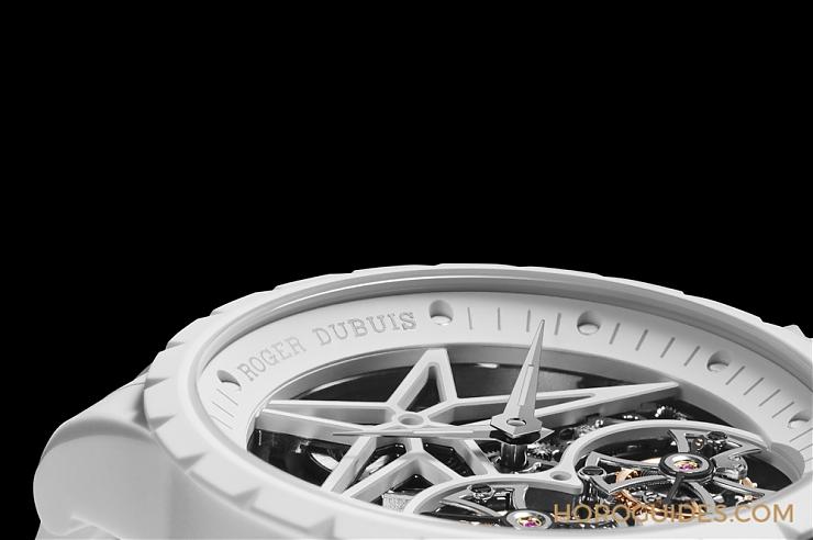 ROGER DUBUIS - EXCALIBUR - RDDBEX0900 - 2陀飛輪＋3首創技術加持！越夜越光的Roger Dubuis Excalibur Twofold 