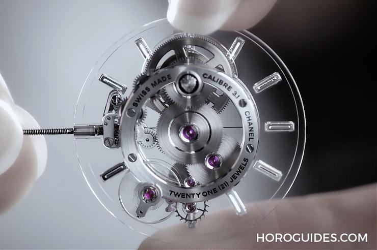 CHANEL - J12 - H6515 - 黑白之間，黑白之外｜CHANEL J12 Paradoxe與J12 X-Ray