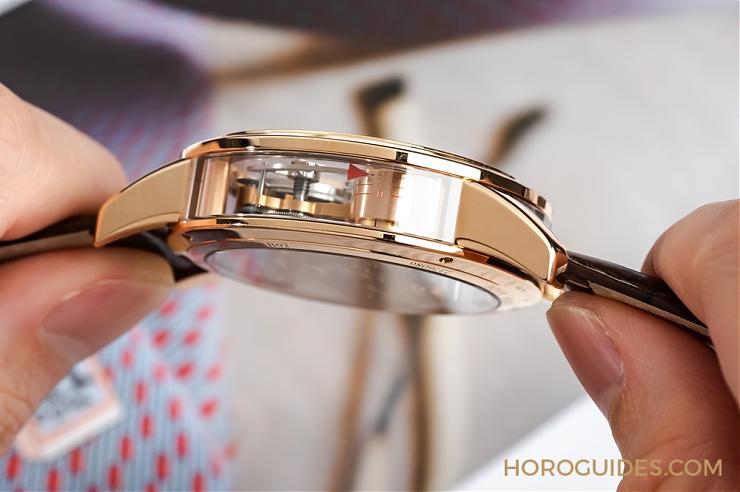 CORUM - LAB 02 - Z300/03999 - 實驗，開始！Corum前衛大作誕生：Lab 01與Lab 02腕錶