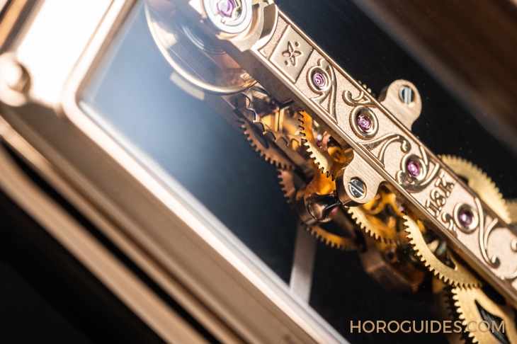 CORUM - GOLDEN BRIDGE - B113/04166 - 芯動，才該是一只錶最動人的亮點｜Corum金橋40週年紀念錶