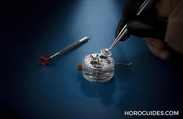 AUDEMARS PIGUET - 冰藍版VS.彩虹版,愛彼皇家橡樹概念系列飛行陀飛輪腕錶新作寶石滿鑲閃耀登場