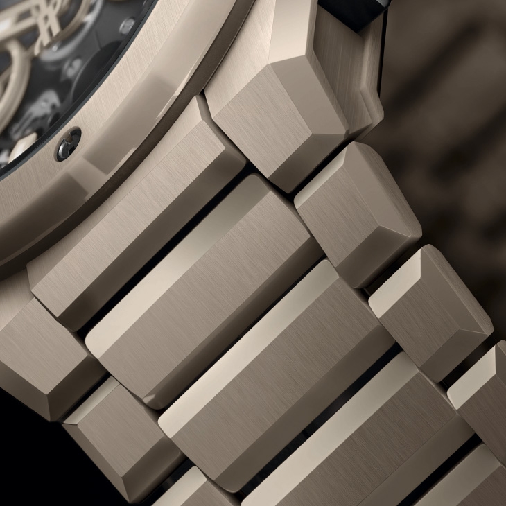 HUBLOT - BIG BANG - 451.EX.5120.EX - 陶瓷錶王點名2022年度主流色!Hublot大爆炸鍊帶腕錶啟動四款包色行動