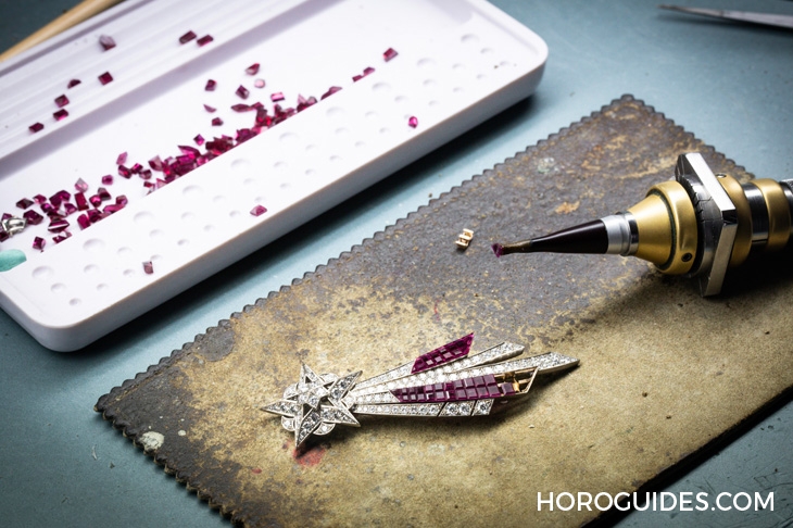 VAN CLEEF & ARPELS - POETIC COMPLICATION - Lady Arpels Heures Florales - 製錶界造夢強者Van Cleef & Arpels回歸W&W,繼續打造會說故事的錶