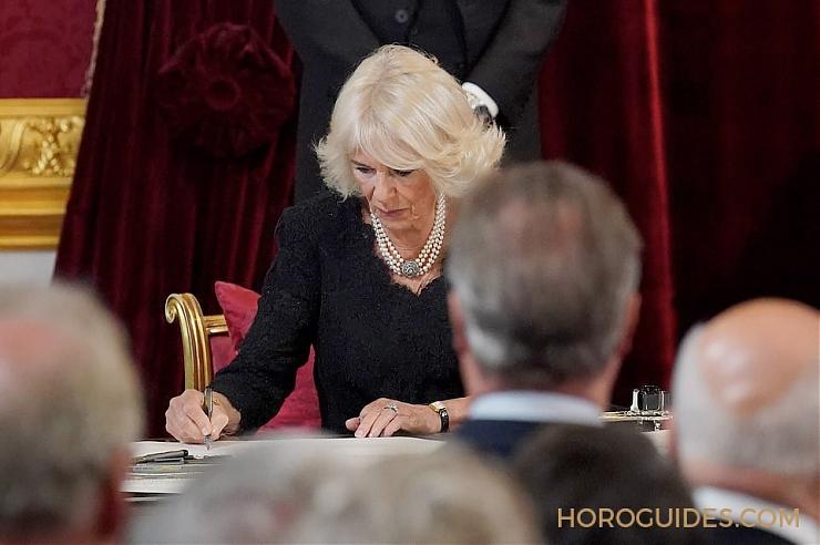 PARMIGIANI FLEURIER - TONDA - PFC912-2020001-200182 - 查爾斯三世登基那一刻！見證英國開啟新時代的那些錶