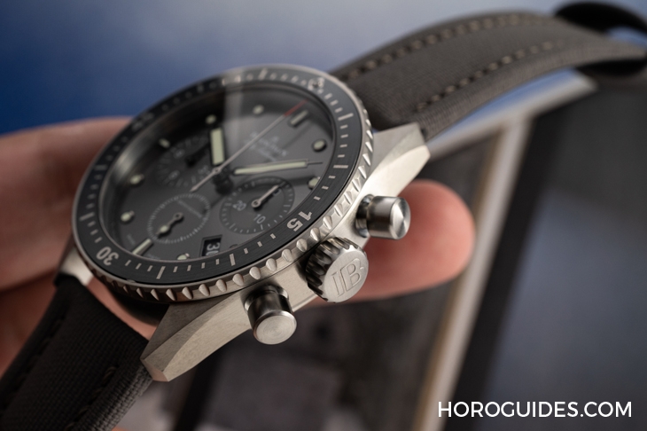 BLANCPAIN - FIFTY FATHOMS - 5200-3640-O52B - 18K紅金藍面、23級鈦灰面，Blancpain五十噚深潛器飛返計時碼錶兩款延伸新作