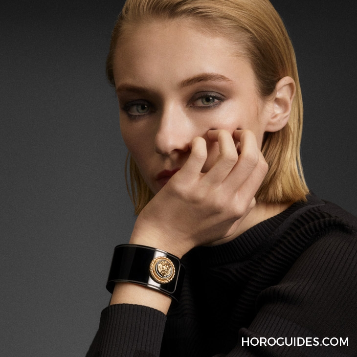 CHANEL - MADEMOISELLE PRIVÉ - H7449 - 藏著時間秘密的幸運符碼｜CHANEL Mademoiselle Privé獅子鈕扣腕錶系列