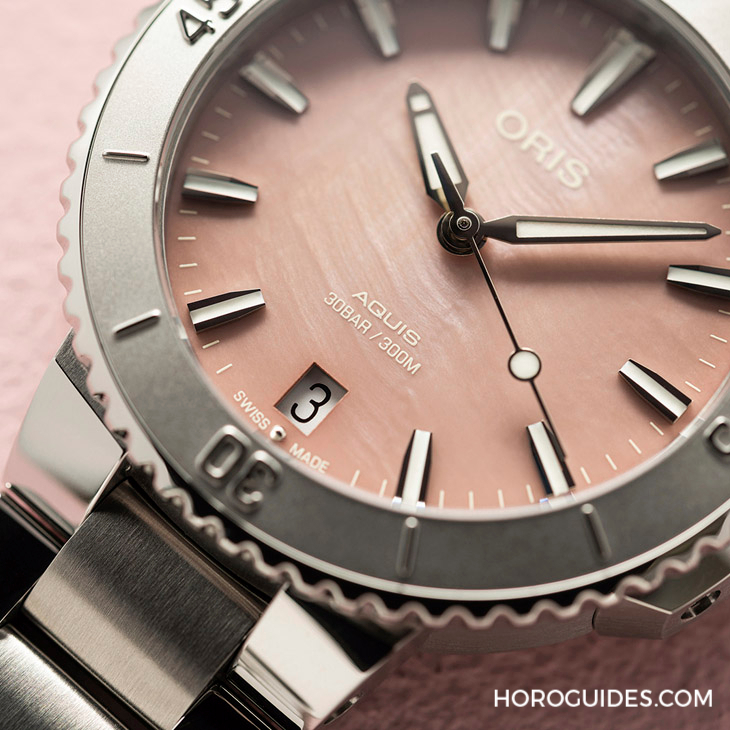 ORIS - AQUIS - 01 733 7770 4155-07 4 18 65FC - 水漾波光,Oris Aquis日期錶珍珠母貝面盤款