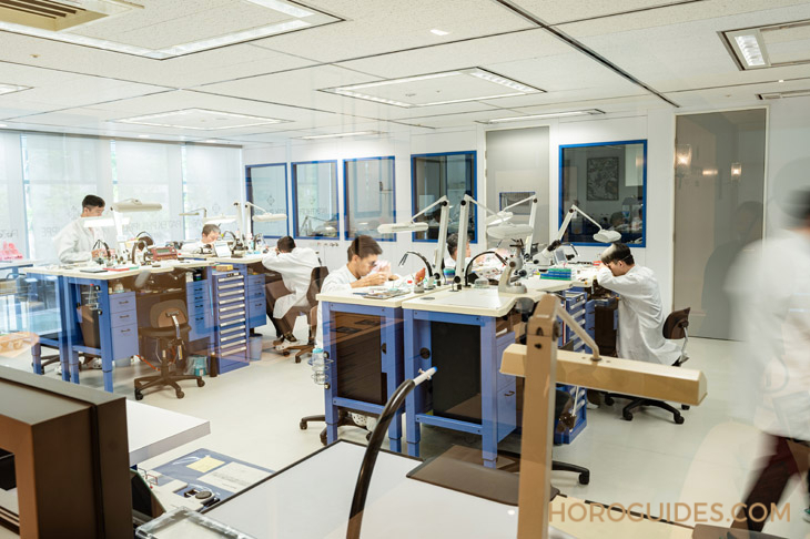 PATEK PHILIPPE - 愛護你的百達翡麗腕錶，從最簡單的小事開始