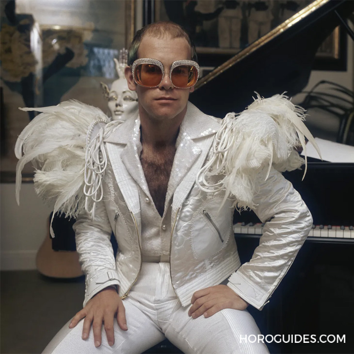 CARTIER - CRASH - 艾爾頓強31只錶藏釋出,勞力士