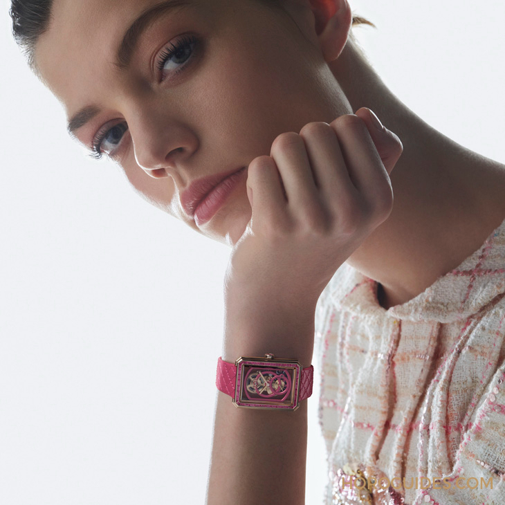 CHANEL - BOY·FRIEND - H9959 - Pink Edition!CHANEL Boy∙Friend經典之作摩登變身,挑戰粉紅色調藍寶石水晶錶殼與機芯