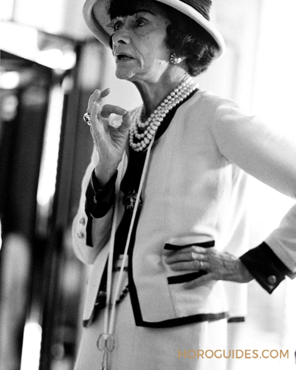 CHANEL - J12 - H9896 - 她自許為裁縫師的快樂，是CHANEL《Couture O