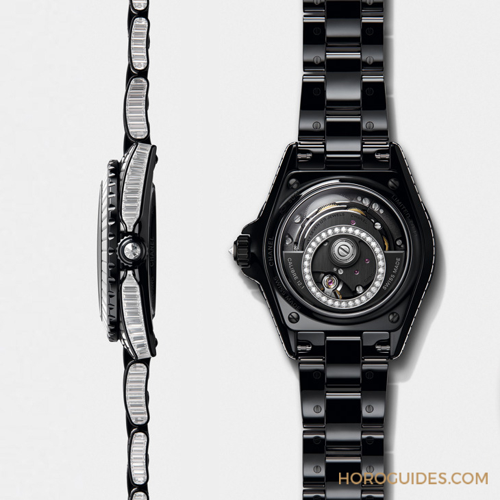 CHANEL - J12 - H9896 - 她自許為裁縫師的快樂，是CHANEL《Couture O