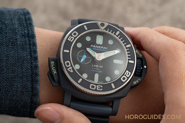 PANERAI - SUBMERSIBLE - PAM01800 - 高級製錶首見!機械發電、隨按即亮的長效夜光|Panerai Submersible Elux Lab-ID(PAM01800)