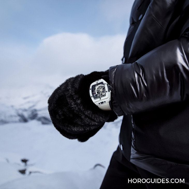 HUBLOT - SPIRIT OF BIG BANG - 645.HX.2010.RW.HCH24 - 就算戴上陀飛輪腕錶,也要輕鬆享受戶外生活|Hublot Spirit of Big Bang極地白陶瓷陀飛輪五日鍊腕錶