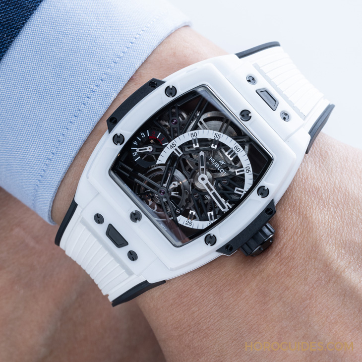 HUBLOT - SPIRIT OF BIG BANG - 645.HX.2010.RW.HCH24 - 就算戴上陀飛輪腕錶,也要輕鬆享受戶外生活|Hublot Spirit of Big Bang極地白陶瓷陀飛輪五日鍊腕錶